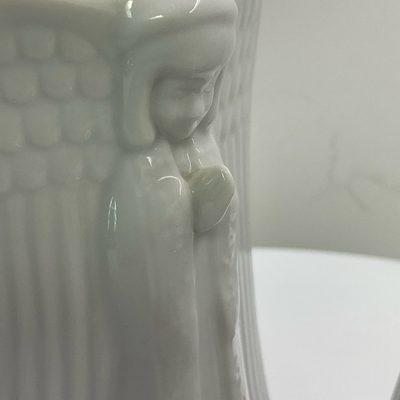CCCC Japan Vintage Praying ANGELS White Porcelain Pair Candlestick Holders 4.25" - Picture 4 of 8